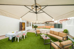 Casa al mare con parcheggio privato e veranda